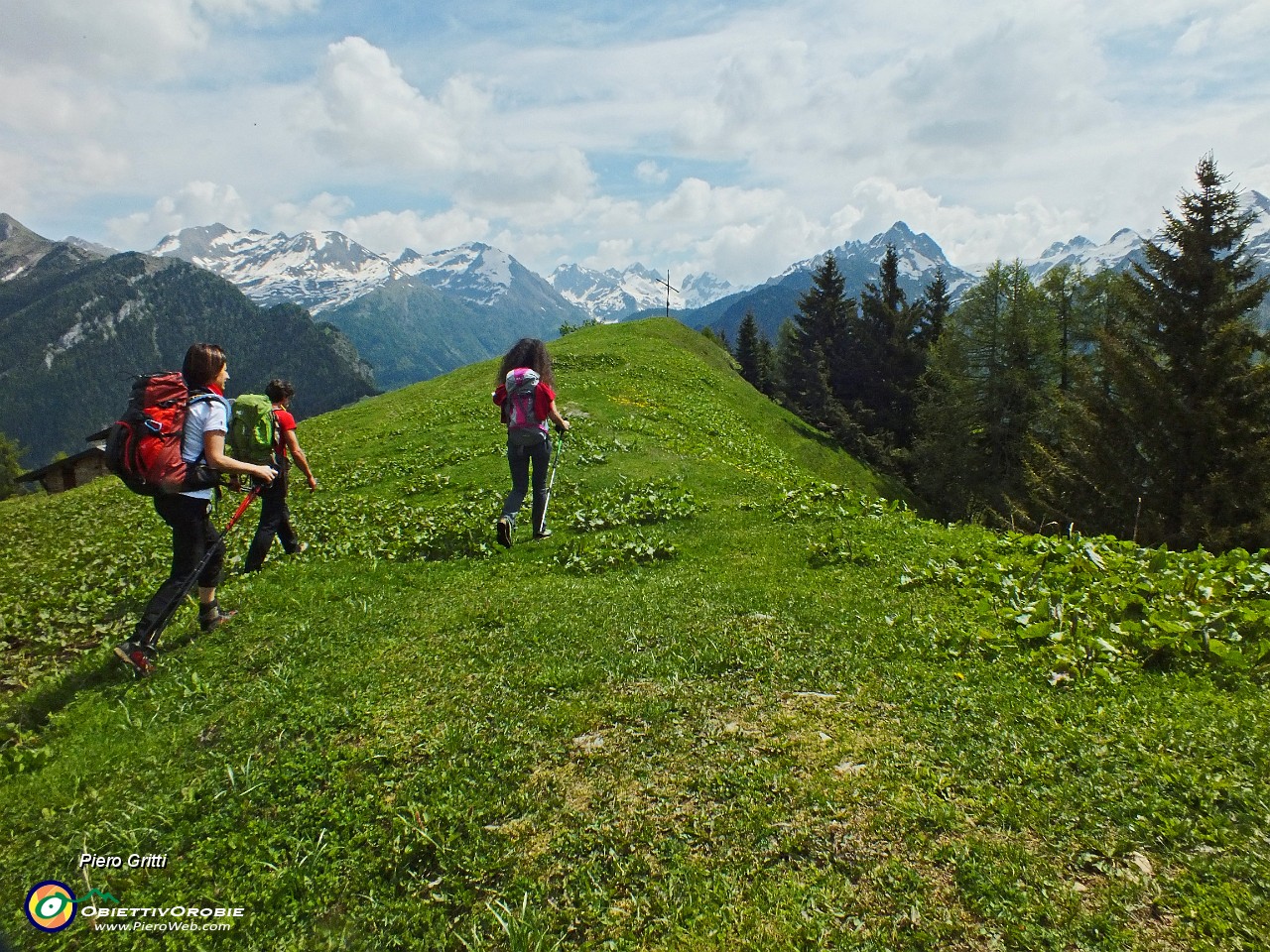 42 Croce del Monte Colle (1750 m).JPG